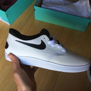 **SOLD** Nike Lunar One Shot
